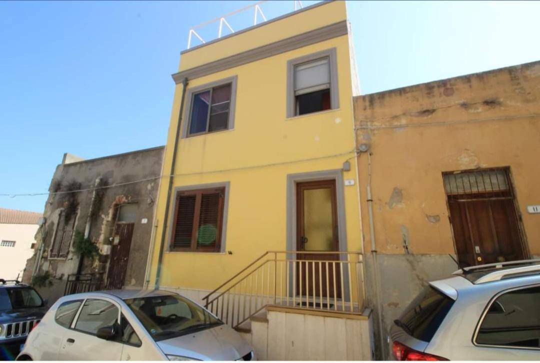 Numero 9 Porto Torres Bagian luar foto